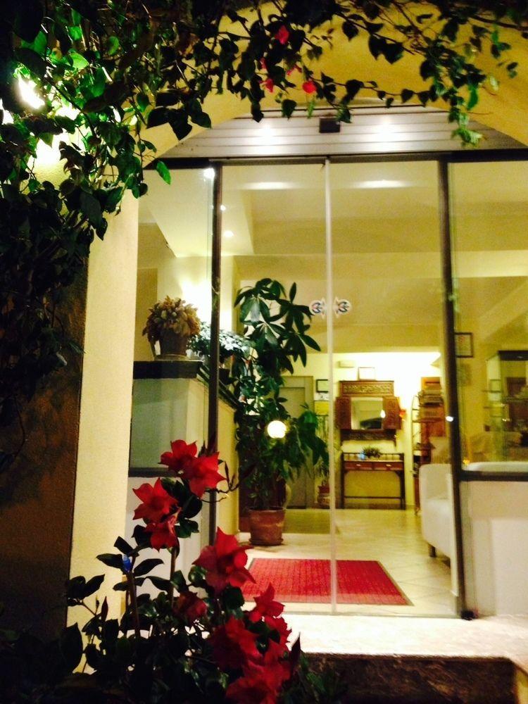 Hotel Sylesia Letojanni Buitenkant foto